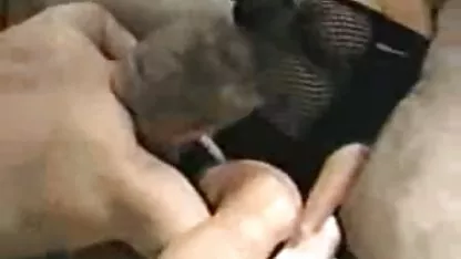Lucu borwap bokep japan campur cewek cowok Kelly mengambil beberapa dick in her