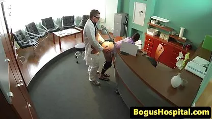 Toket kencang video xxx mama jepang dominasi cewek Yesil